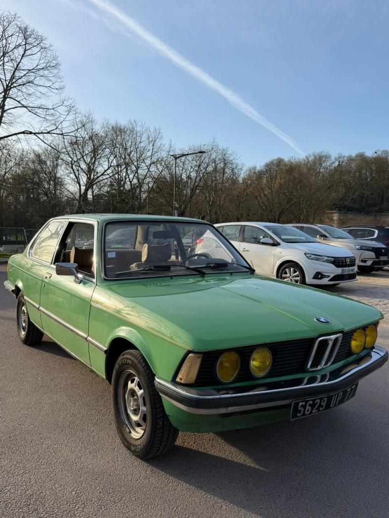 BMW 320 - 1977 LesAnciennes.com