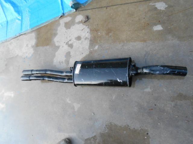 Silencieux d'échappement arrièrer Volkswagen Jett LesAnciennes.com