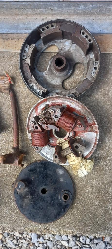 Lot de pièces GILLET HERSTAL Gillet LesAnciennes.com