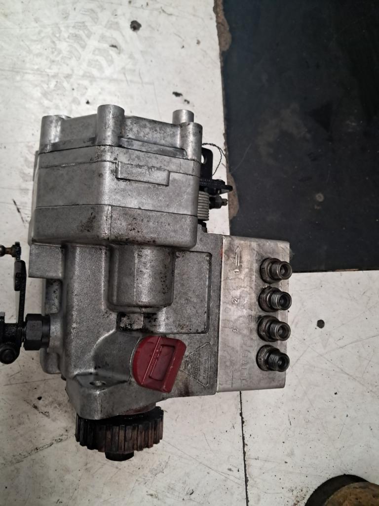 Moteur PEUGEOT 404 LesAnciennes.com