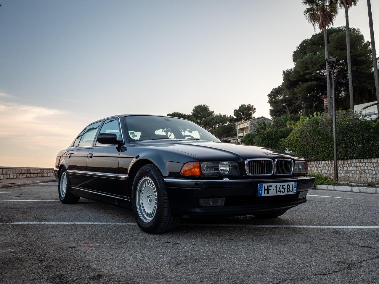 1997 BMW 750iL E38 V12 LesAnciennes.com