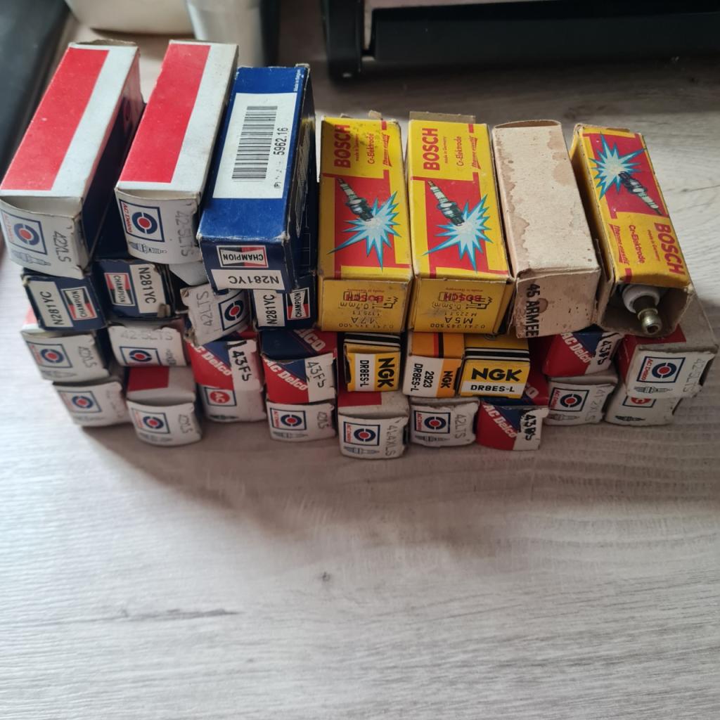 Bougies AC NGK BOCH Bougie LesAnciennes.com