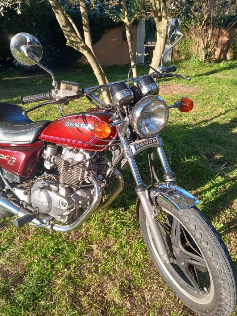 HONDA CM 400 T - 1992 LesAnciennes.com