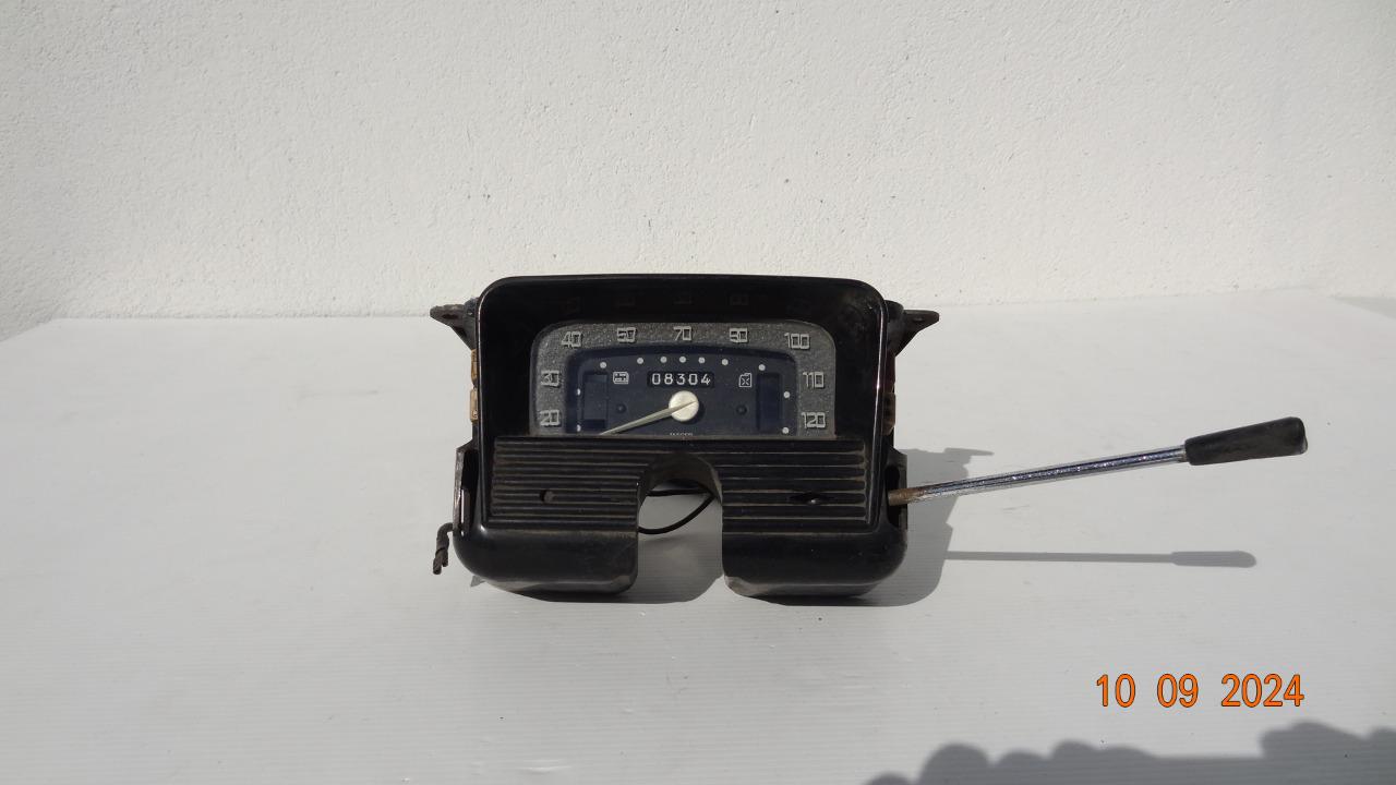 Instruments RENAULT 4L (R4L) LesAnciennes.com