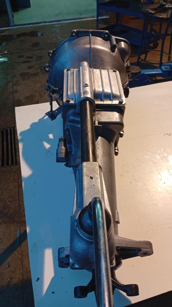 Boîte de vitesses pour Fiat 1200 Spider LesAnciennes.com