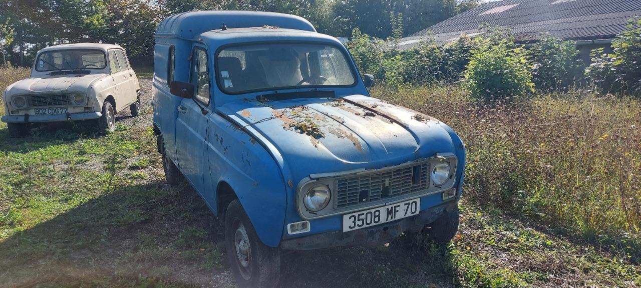 Lot de 5 RENAULT 4l (R4) f4 LesAnciennes.com