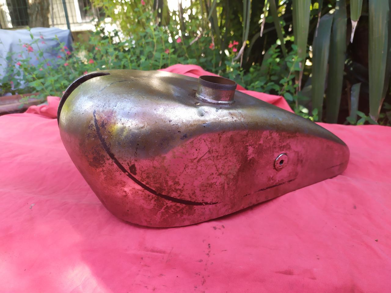 B Réservoir essence TERROT 250 350 années 30 LesAnciennes.com