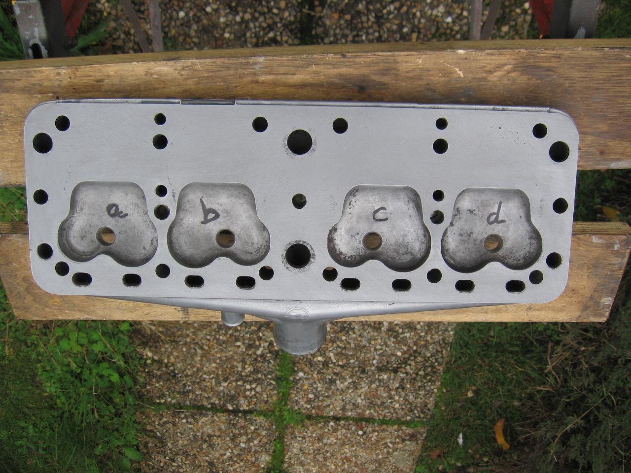 Culasse de SIMCA Vedette ref 108571 LesAnciennes.com