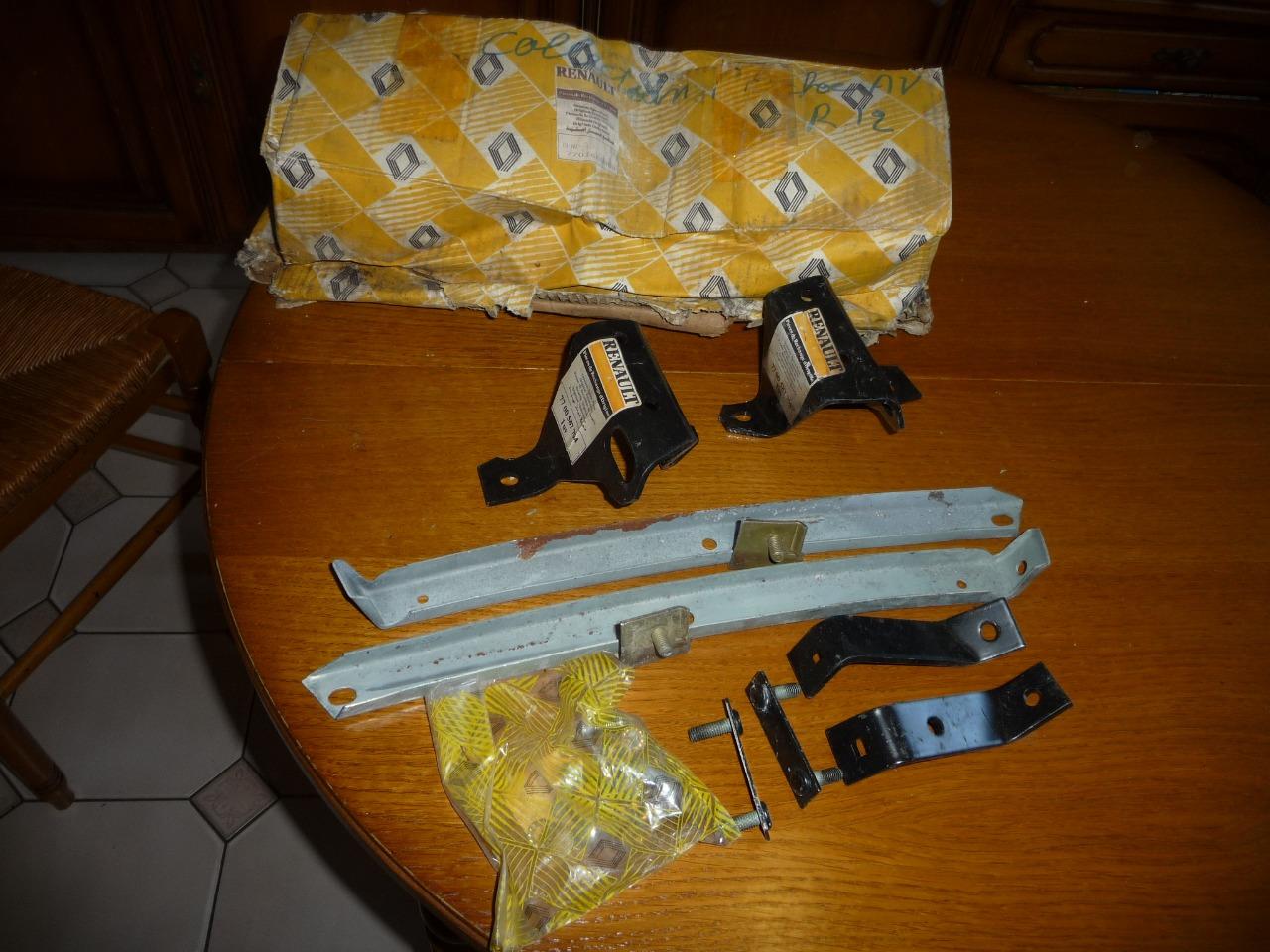 Ferrures RENAULT 12 (R12) LesAnciennes.com