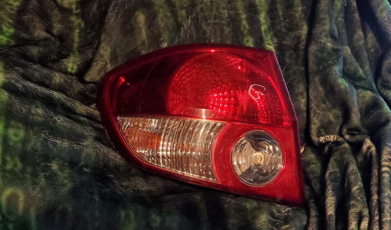 Feu arrière gauche HYUNDAI GETZ (2002 - 2009) ph 1 LesAnciennes.com