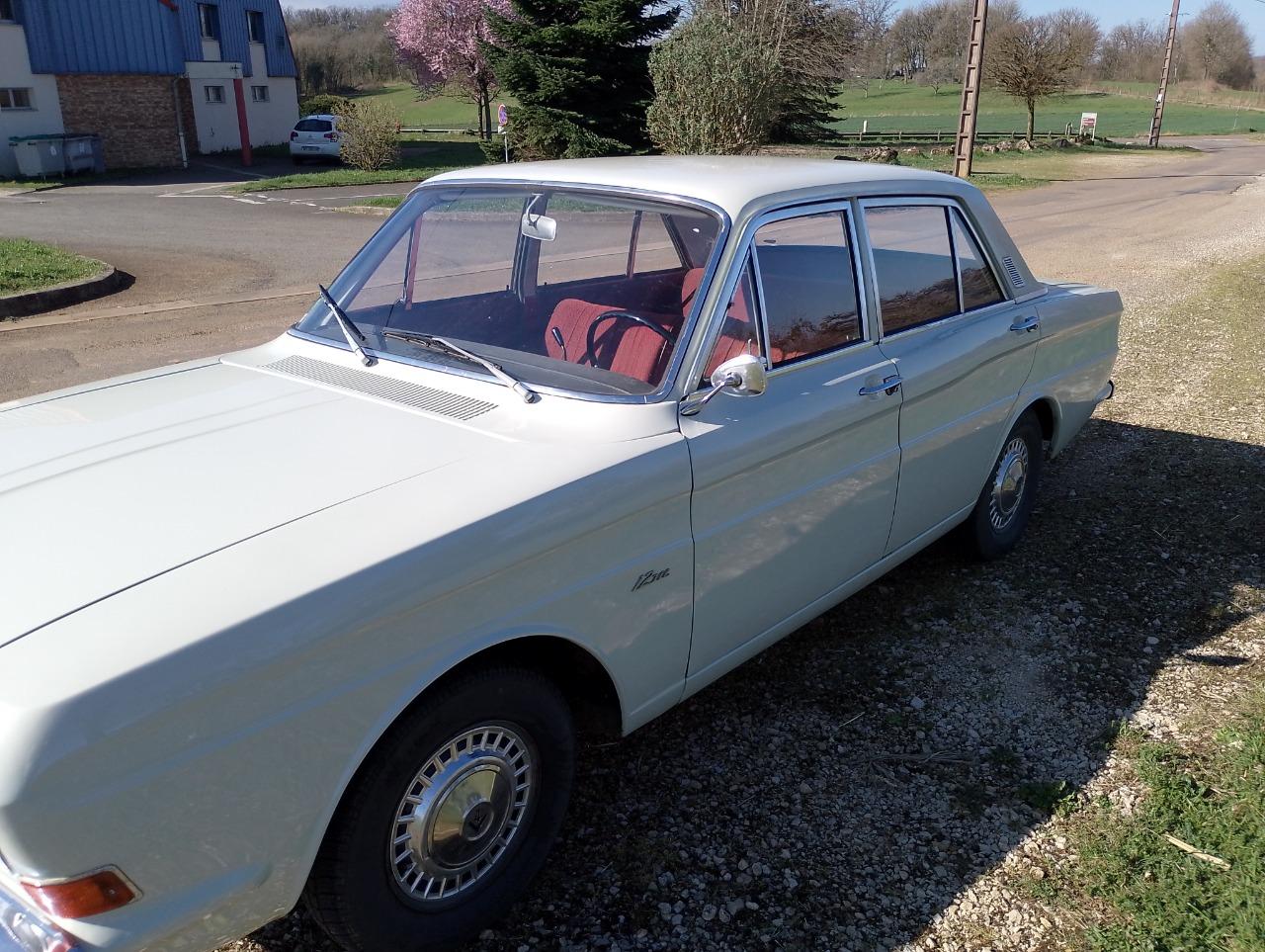 FORD Taunus 12m P6 V4 - 1967 LesAnciennes.com