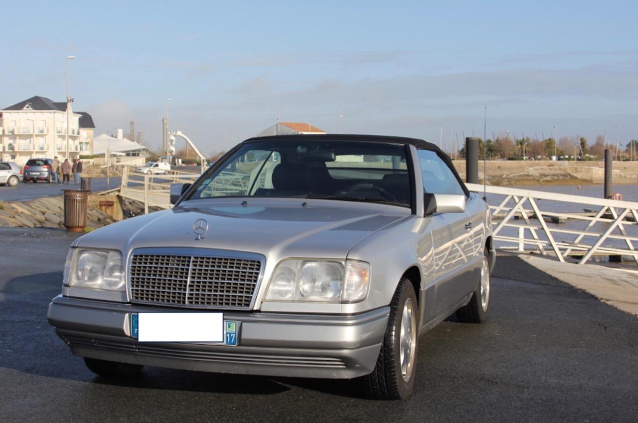 MERCEDES E200 Cabriolet - 1995 LesAnciennes.com