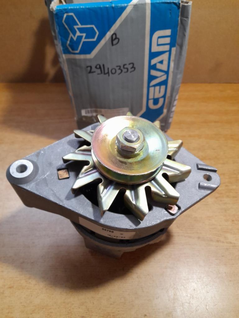 Alternateur Opel Manta kadett rekord VALEO 2940353 LesAnciennes.com