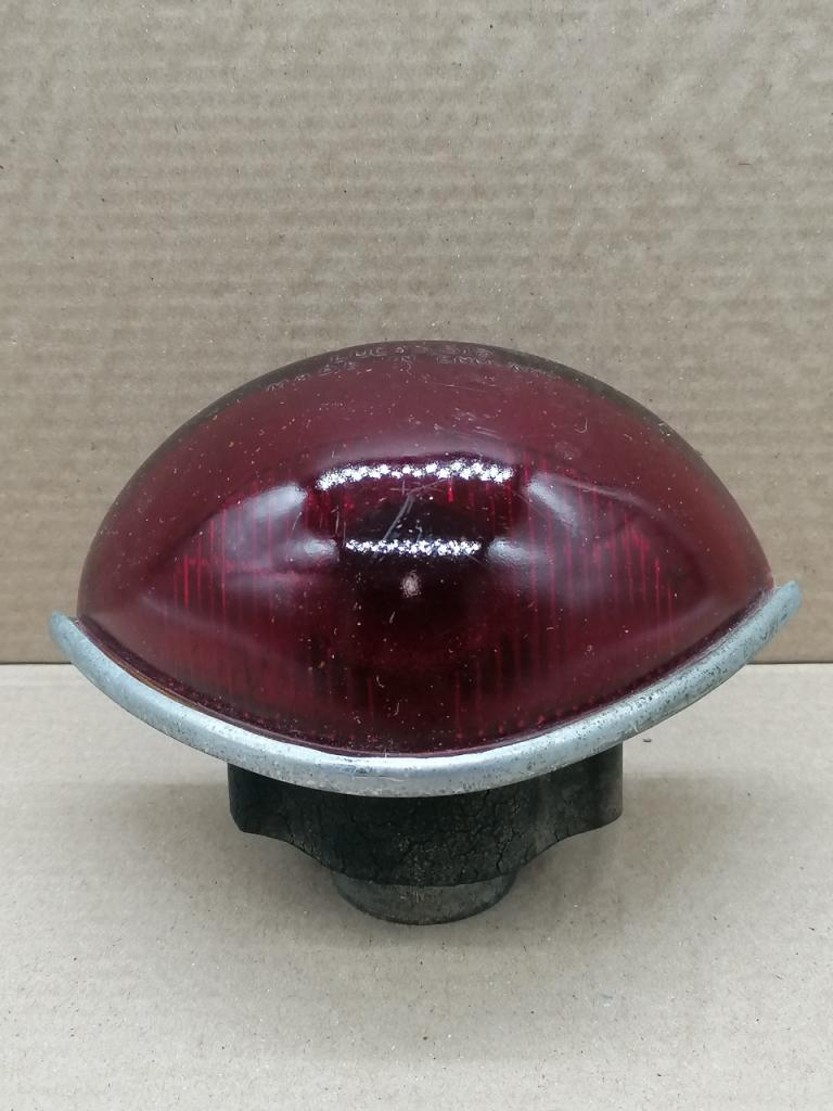 Feu stop VAUXHALL Wyvern LesAnciennes.com