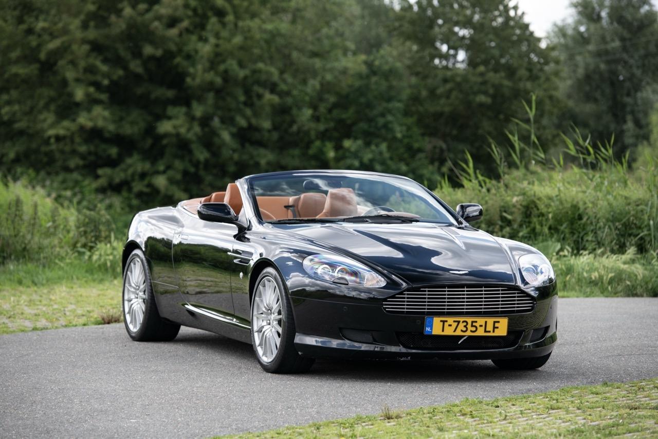 2006 Aston Martin DB9 Volante LesAnciennes.com