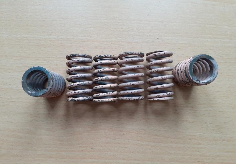 Ressort d'embrayage PEUGEOT 403 LesAnciennes.com