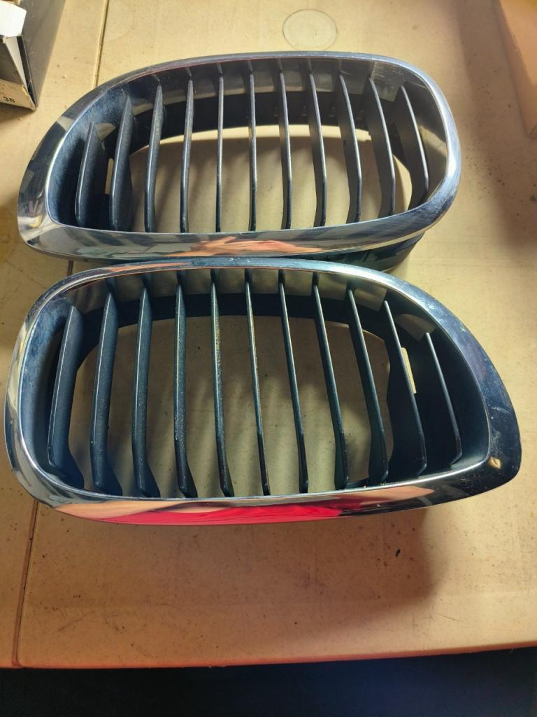 Bmw calandre LesAnciennes.com