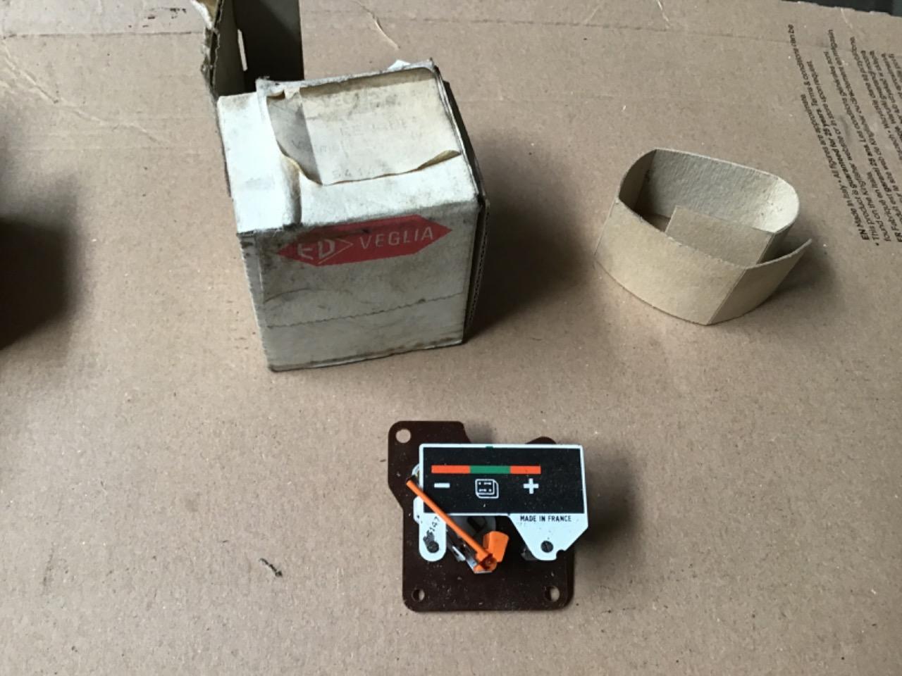 VOLTMÈTRE NEUF VEGLIA RENAULT LesAnciennes.com