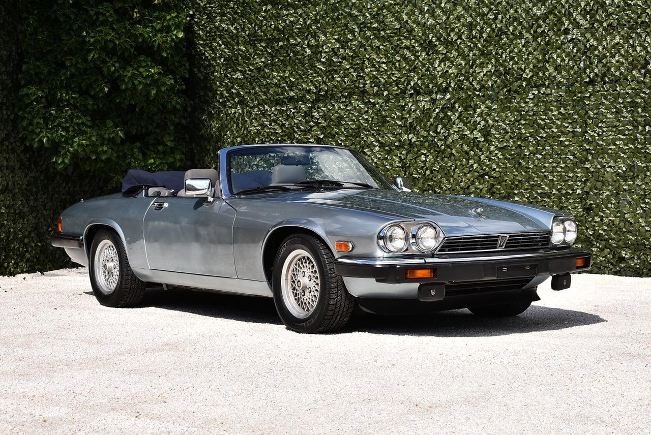 1990 Jaguar XJS Convertible 5,3L V12 LesAnciennes.com