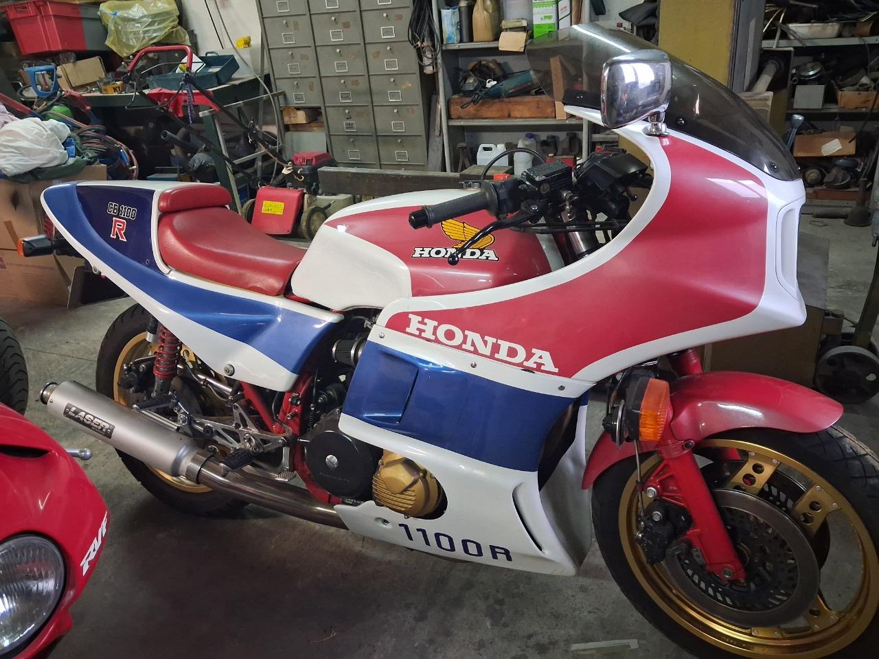 1100 R Emblem Honda CB 1100 R de 1982 à vendre - moto ancienne de collection