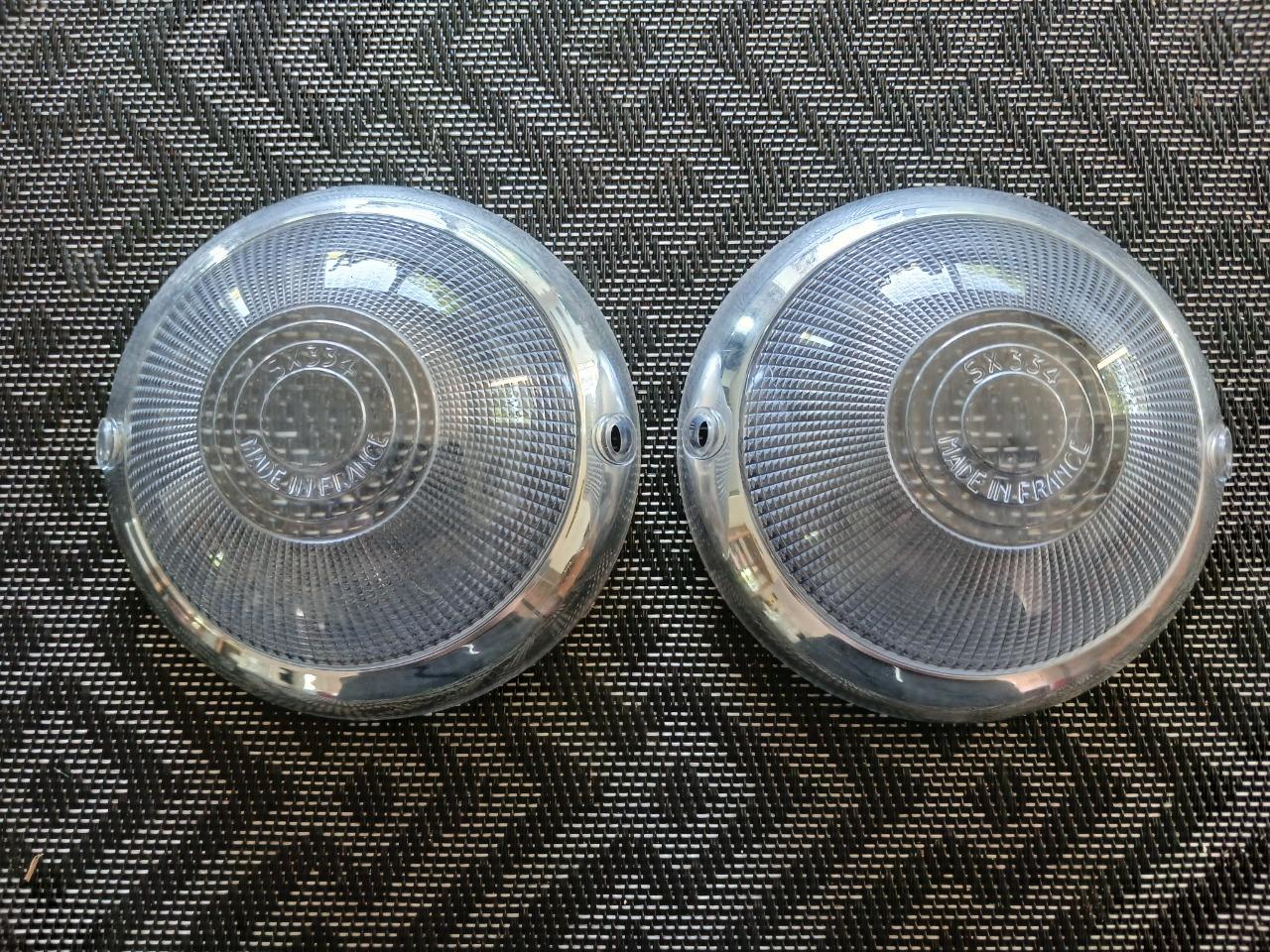 Cabochons de clignotants PEUGEOT 403 LesAnciennes.com