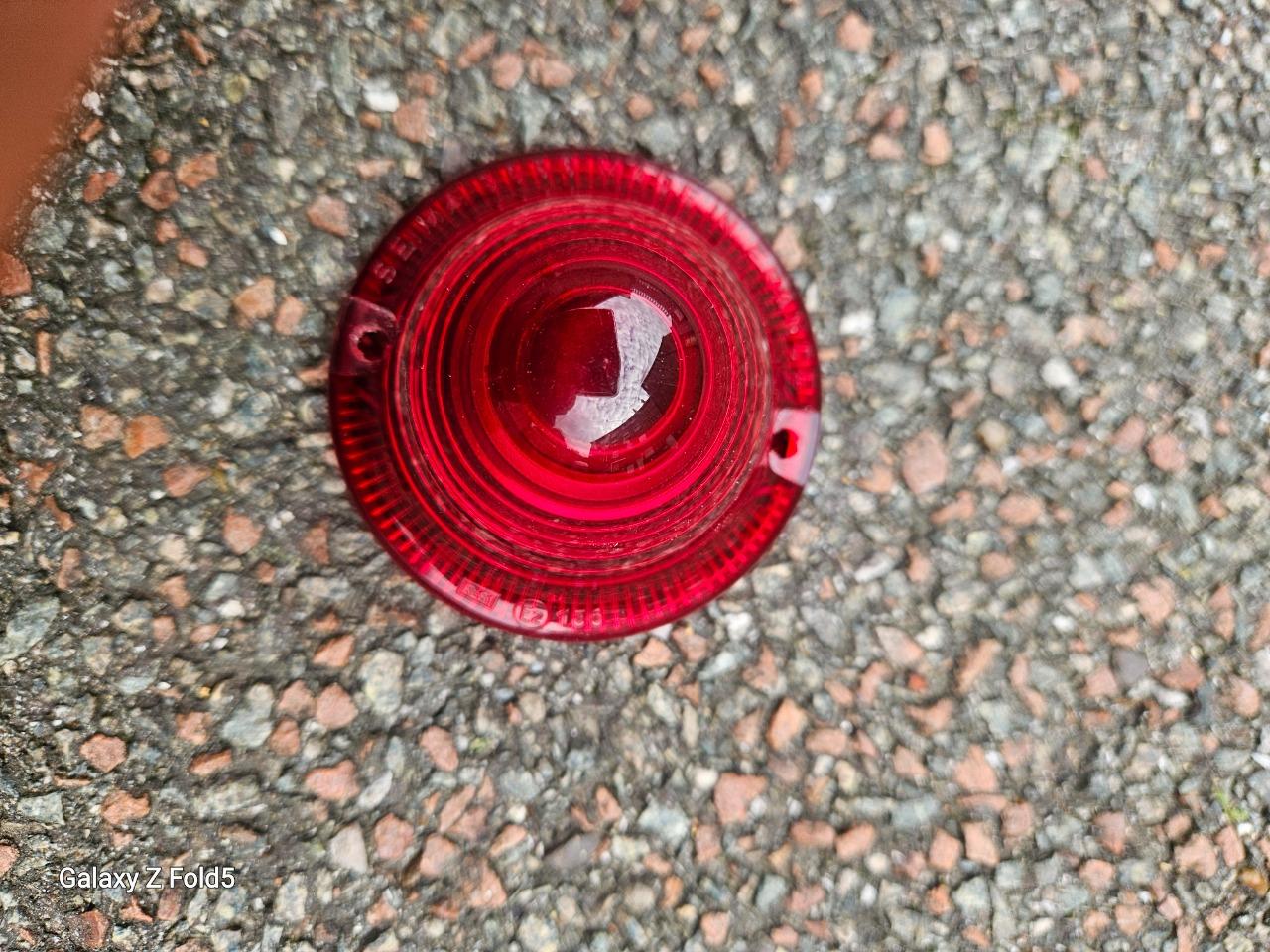 Cabochon CITROEN Méhari 2 places LesAnciennes.com