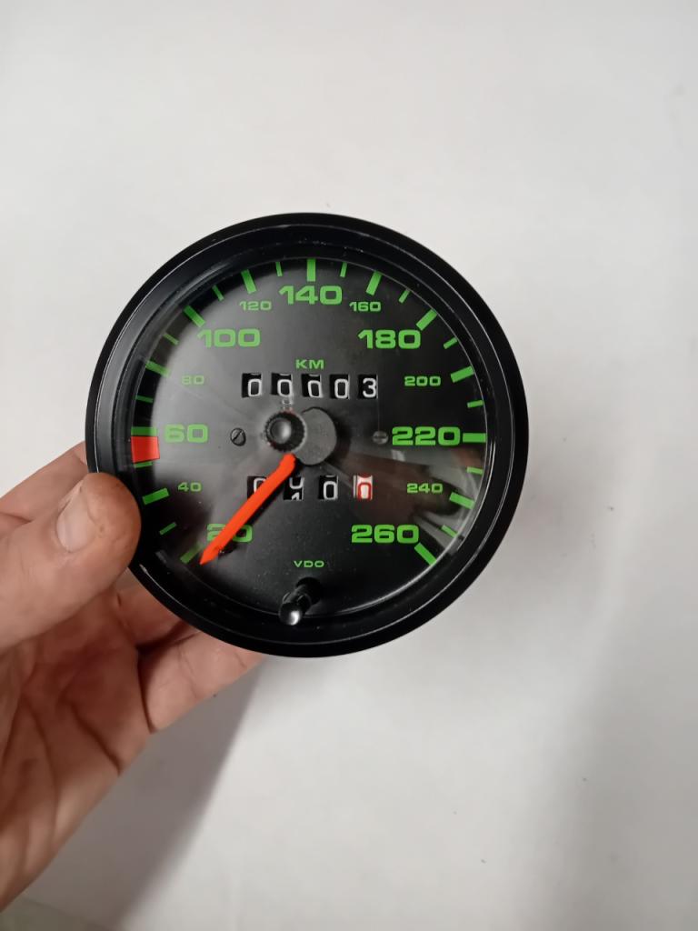 Compteur PORSCHE 924 turbo LesAnciennes.com