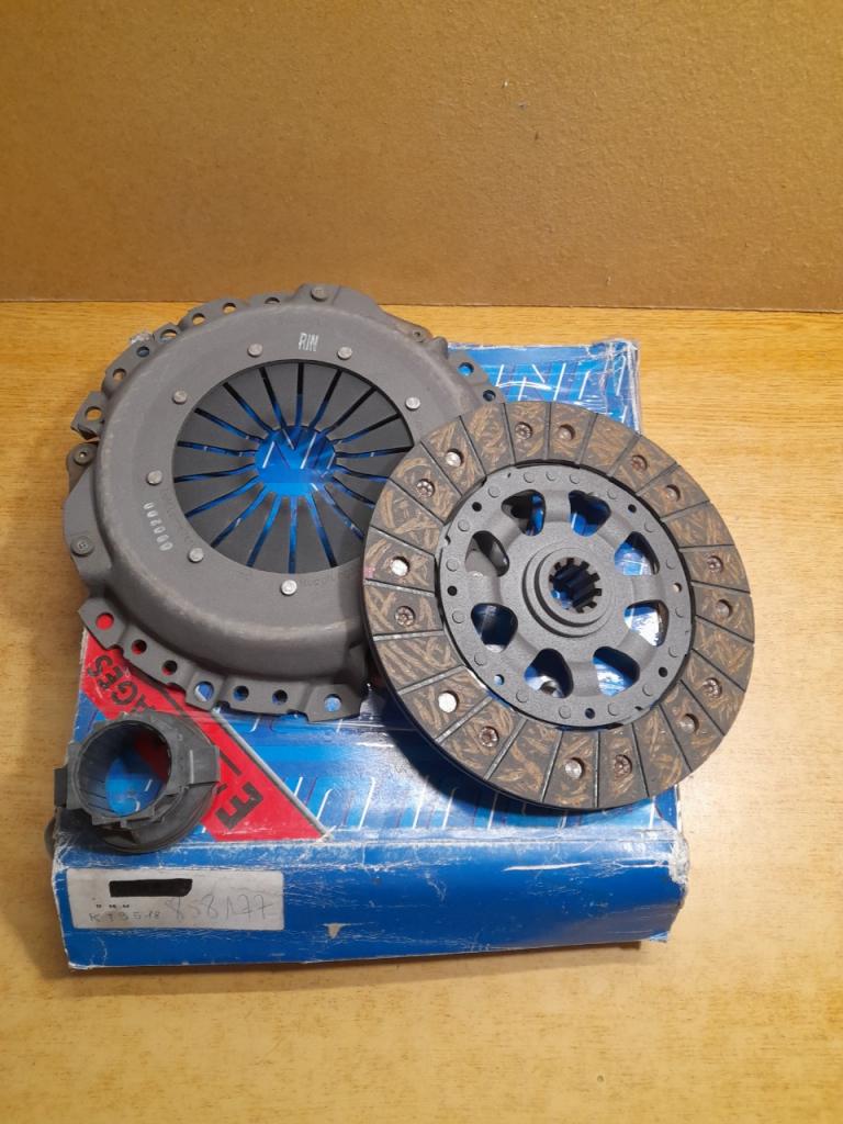 Kit Embrayage BMW 324D 524D LesAnciennes.com