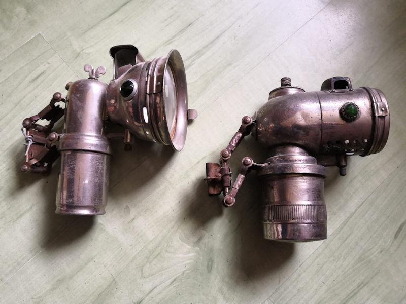 Phares ... ... LesAnciennes.com