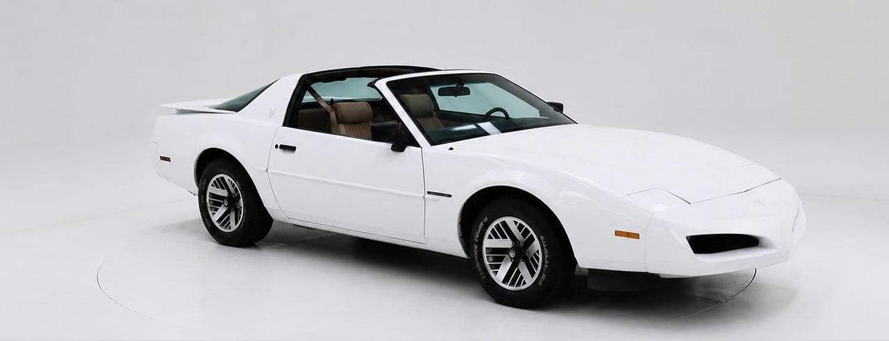 1990 Pontiac Firebird 3.1L 191CI V6 3rd generation LesAnciennes.com