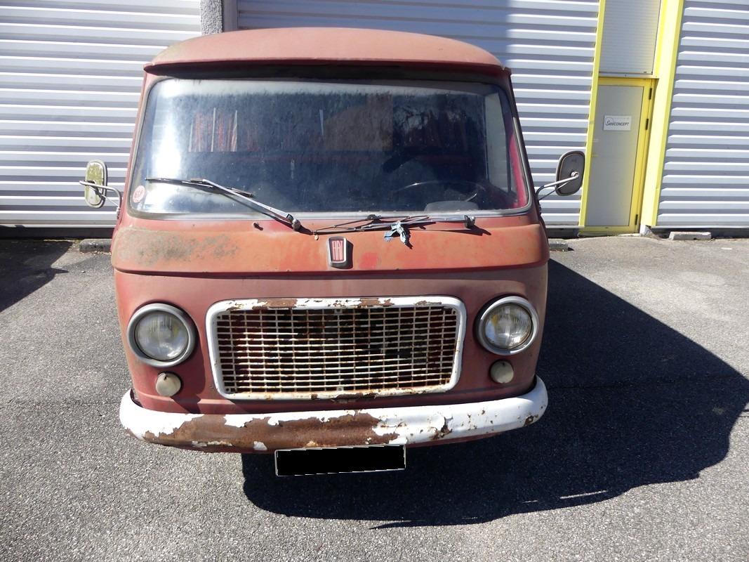 FIAT 238 COMBI - 1973 LesAnciennes.com