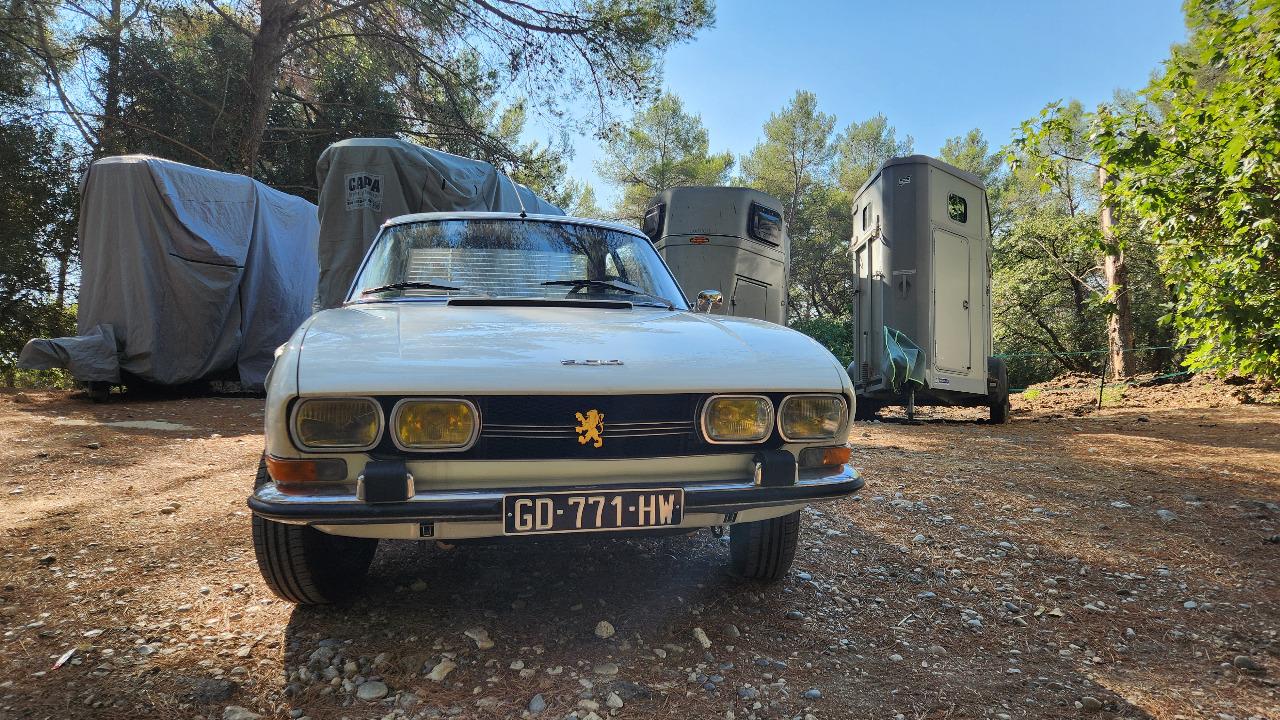 PEUGEOT 504 Coupé - 1972 LesAnciennes.com