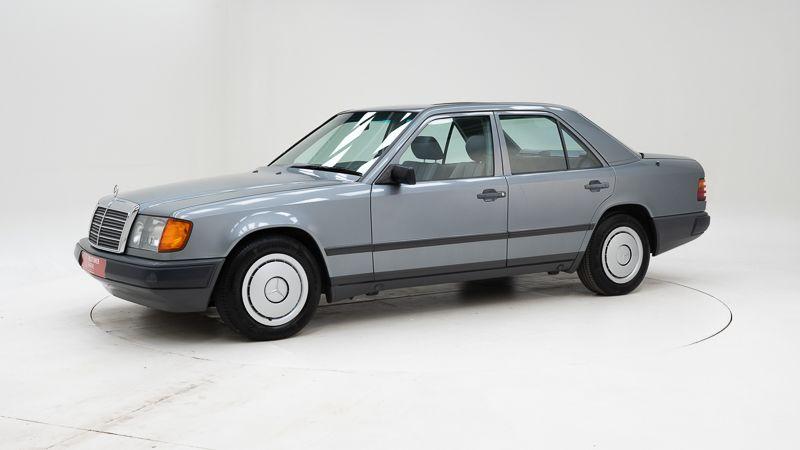 MERCEDES-BENZ 230E - 1988 LesAnciennes.com