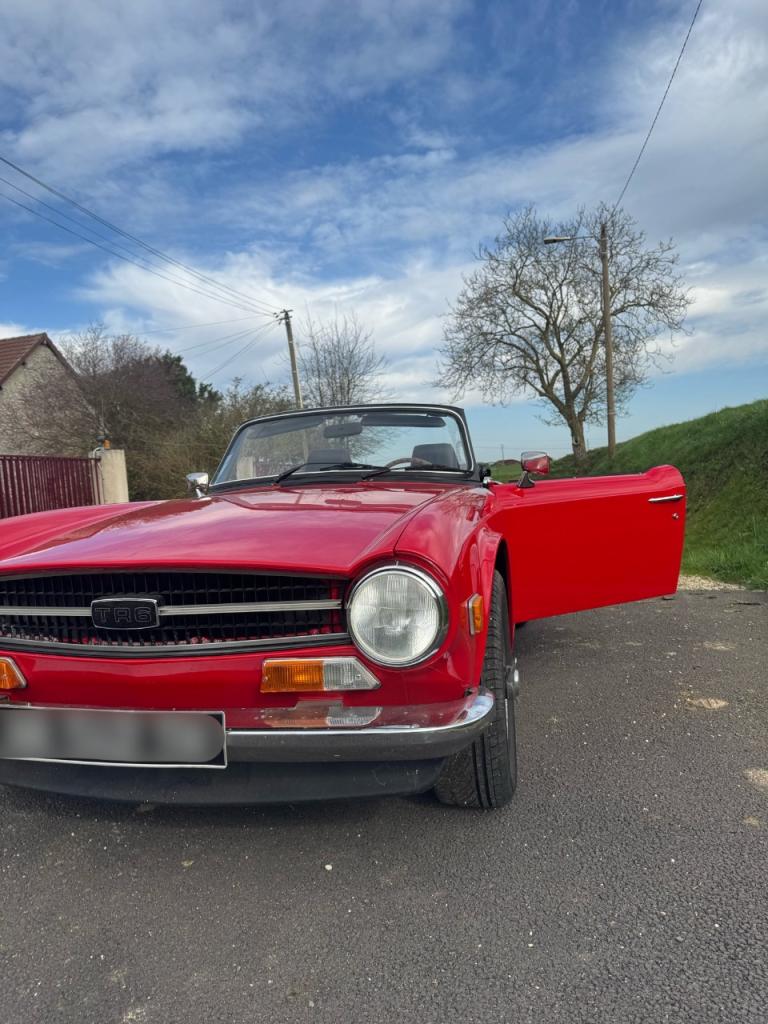 TRIUMPH TR6 - 1973 LesAnciennes.com