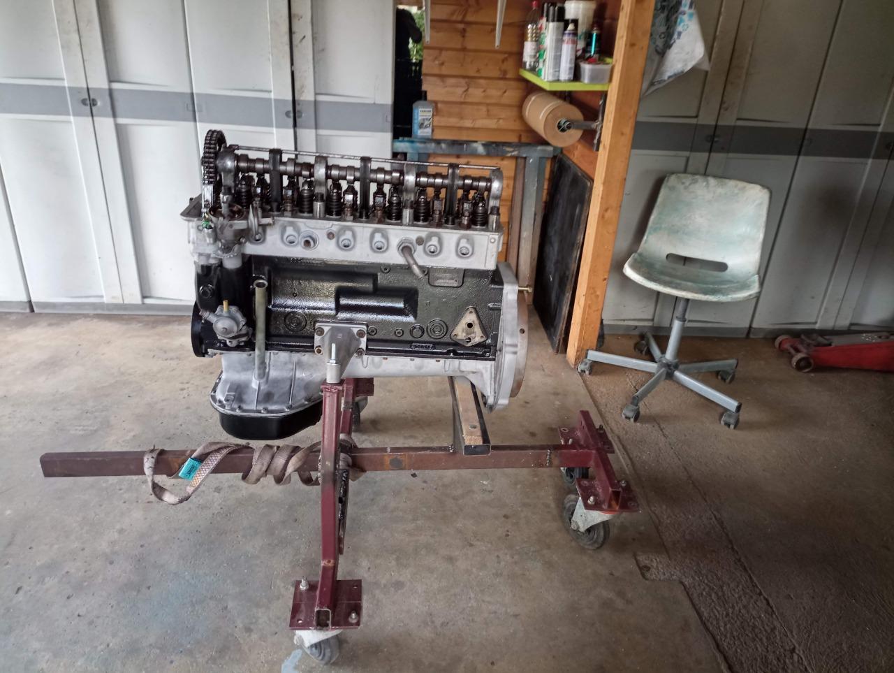 MERCEDES 220 B Herckflosse W 111 LesAnciennes.com