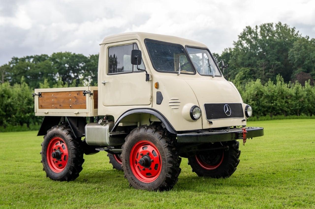 1955 Mercedes-Benz Unimog type 401 Westfalia Frog- LesAnciennes.com