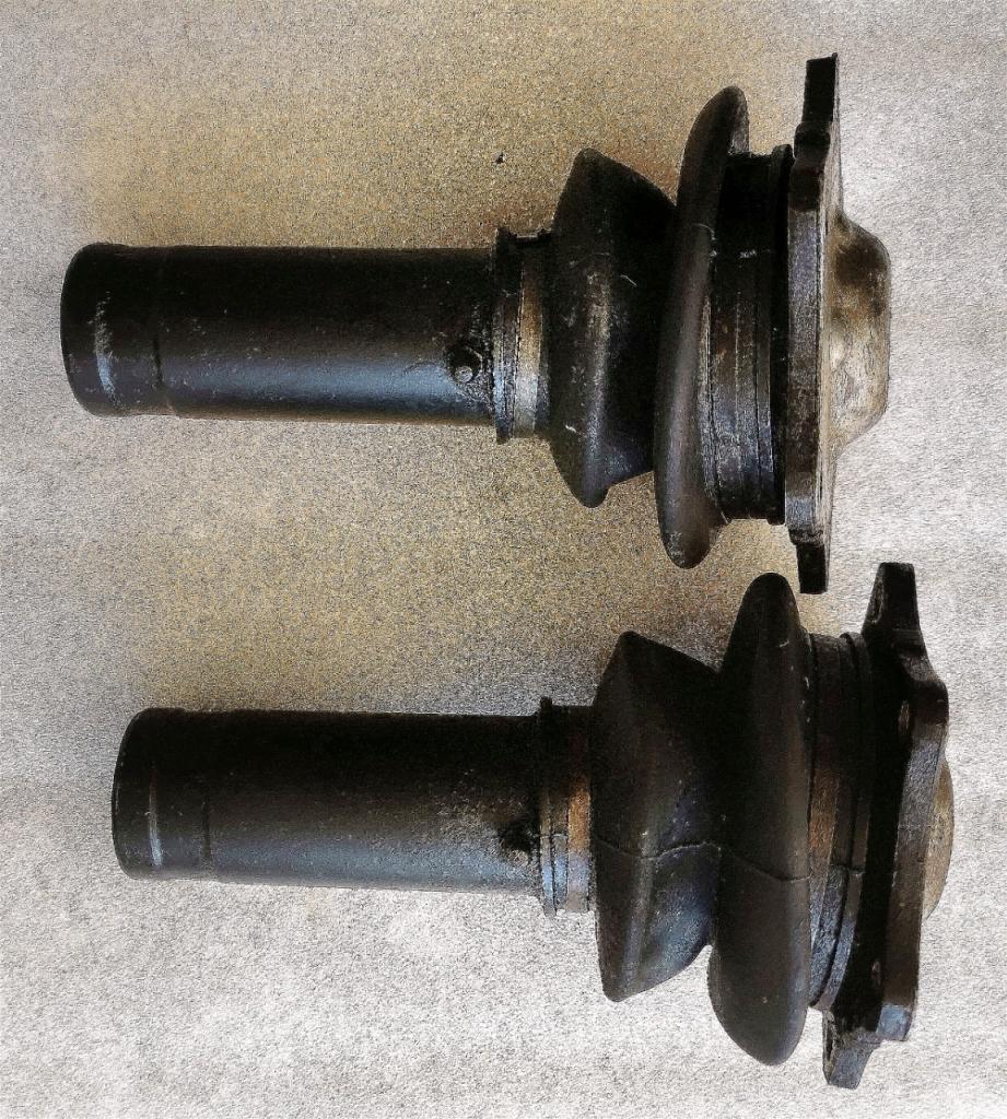2 Cardans de sortie de boite de vitesCITROEN 2CV 6 LesAnciennes.com