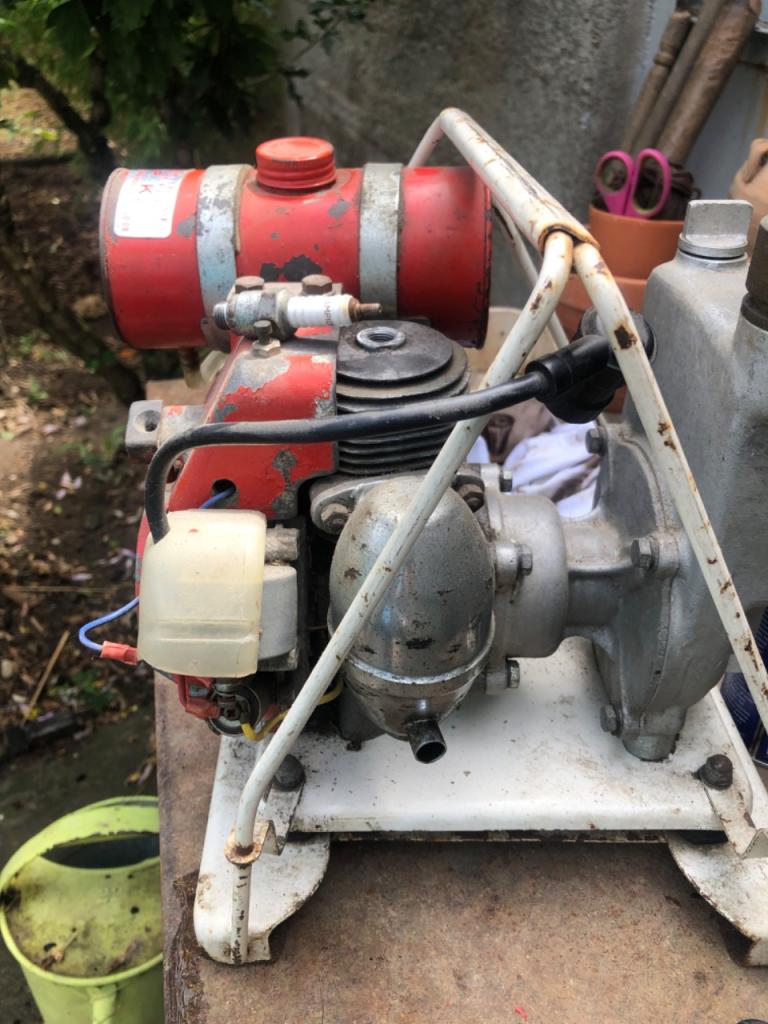 Moteur pompe LesAnciennes.com
