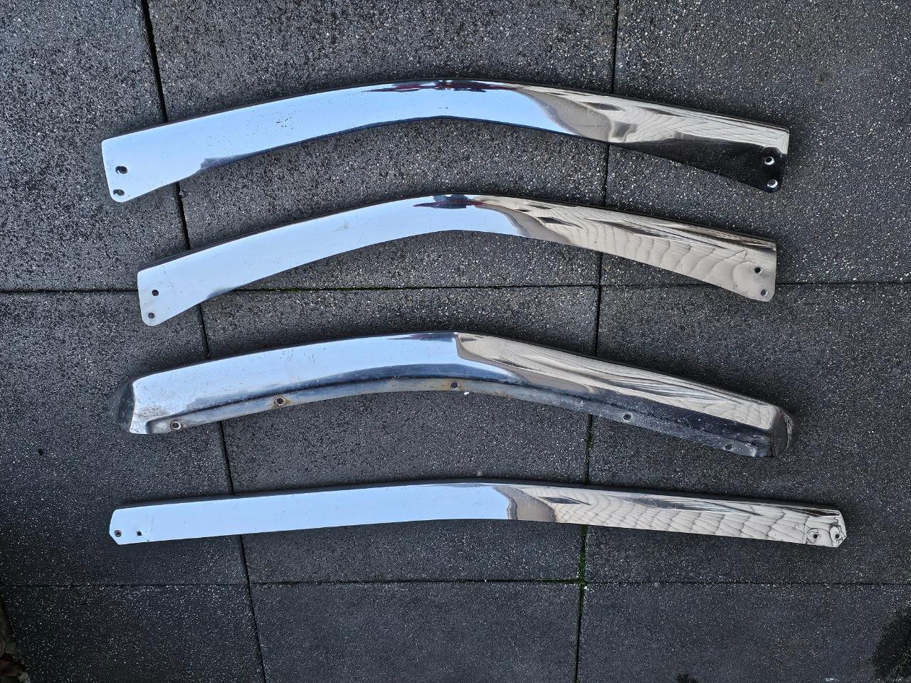 Lame de pare choc CITROEN DS LesAnciennes.com