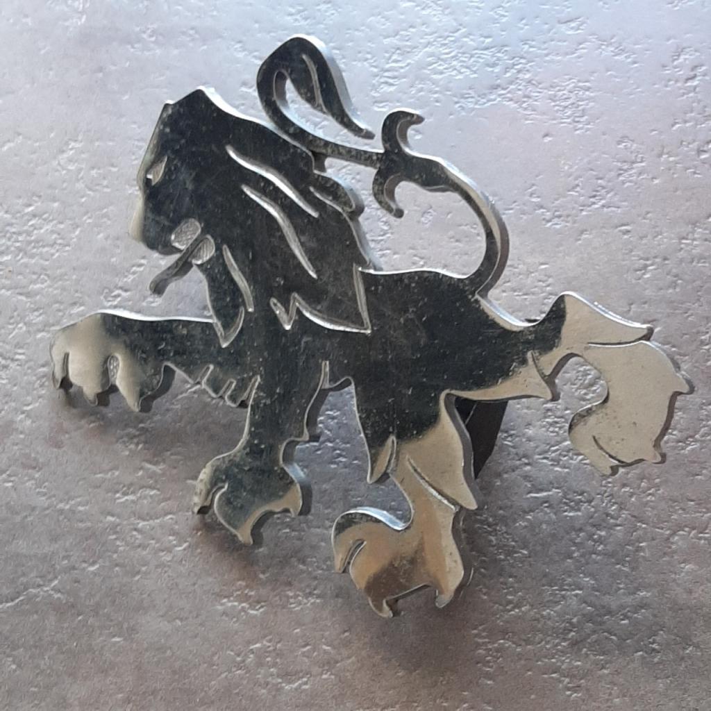 Monograme peugeot de calandre LesAnciennes.com