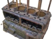 image_8-BLOC MOTEUR MORRIS 1100 ADO16