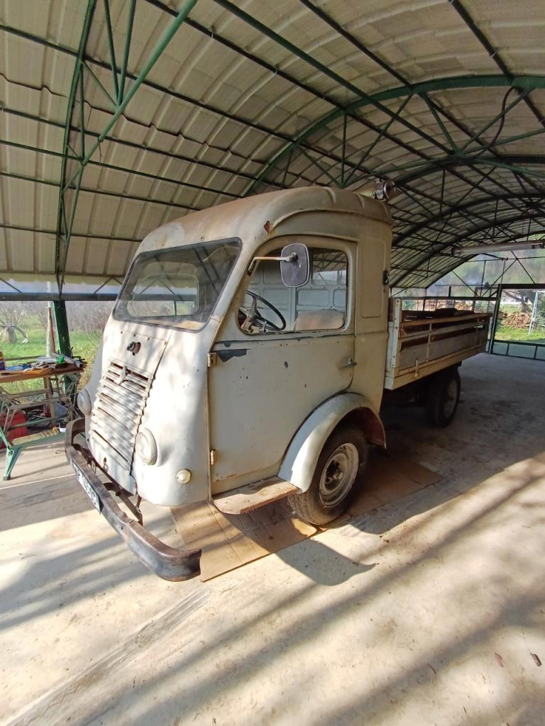 RENAULT Goelette 1000KG R2065 - 1953 LesAnciennes.com