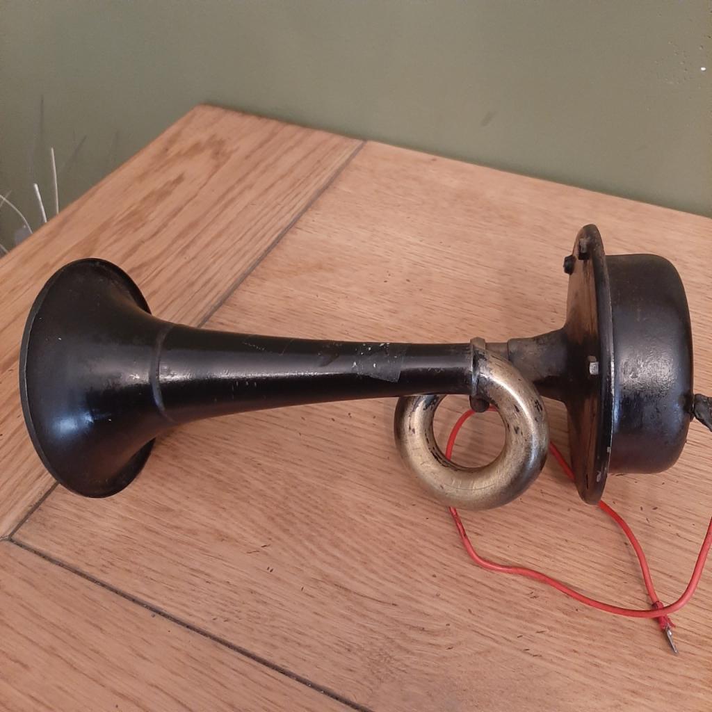 Klaxon jericho 6 v pour anciennes LesAnciennes.com