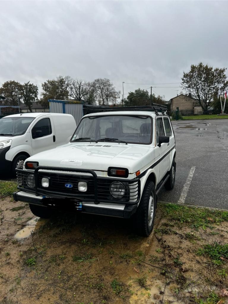 LADA Niva 2.1 perriquet - 1986 LesAnciennes.com