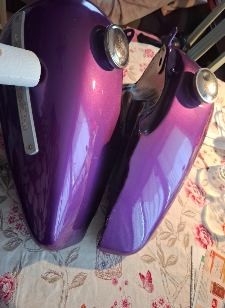 RÉSERVOIRS D\'ESSENCE MOTO HARLEY DAVIDSON/S LesAnciennes.com