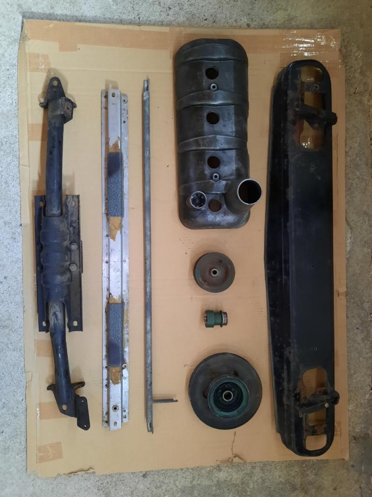 Traverse et support CITROEN DS LesAnciennes.com