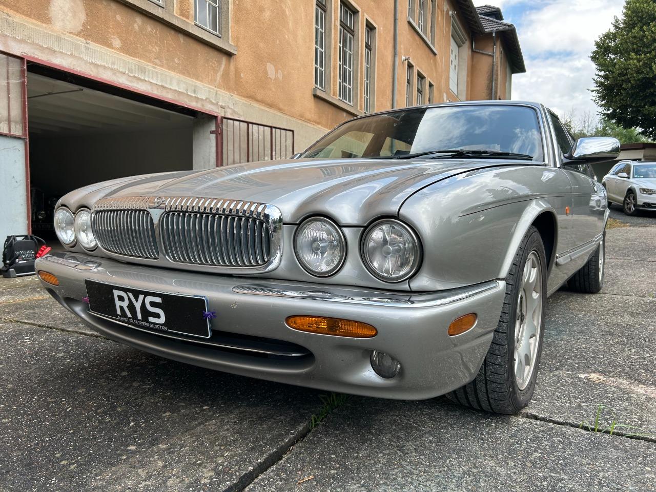 JAGUAR Daimler X308 Super V8 Président - 1999 LesAnciennes.com