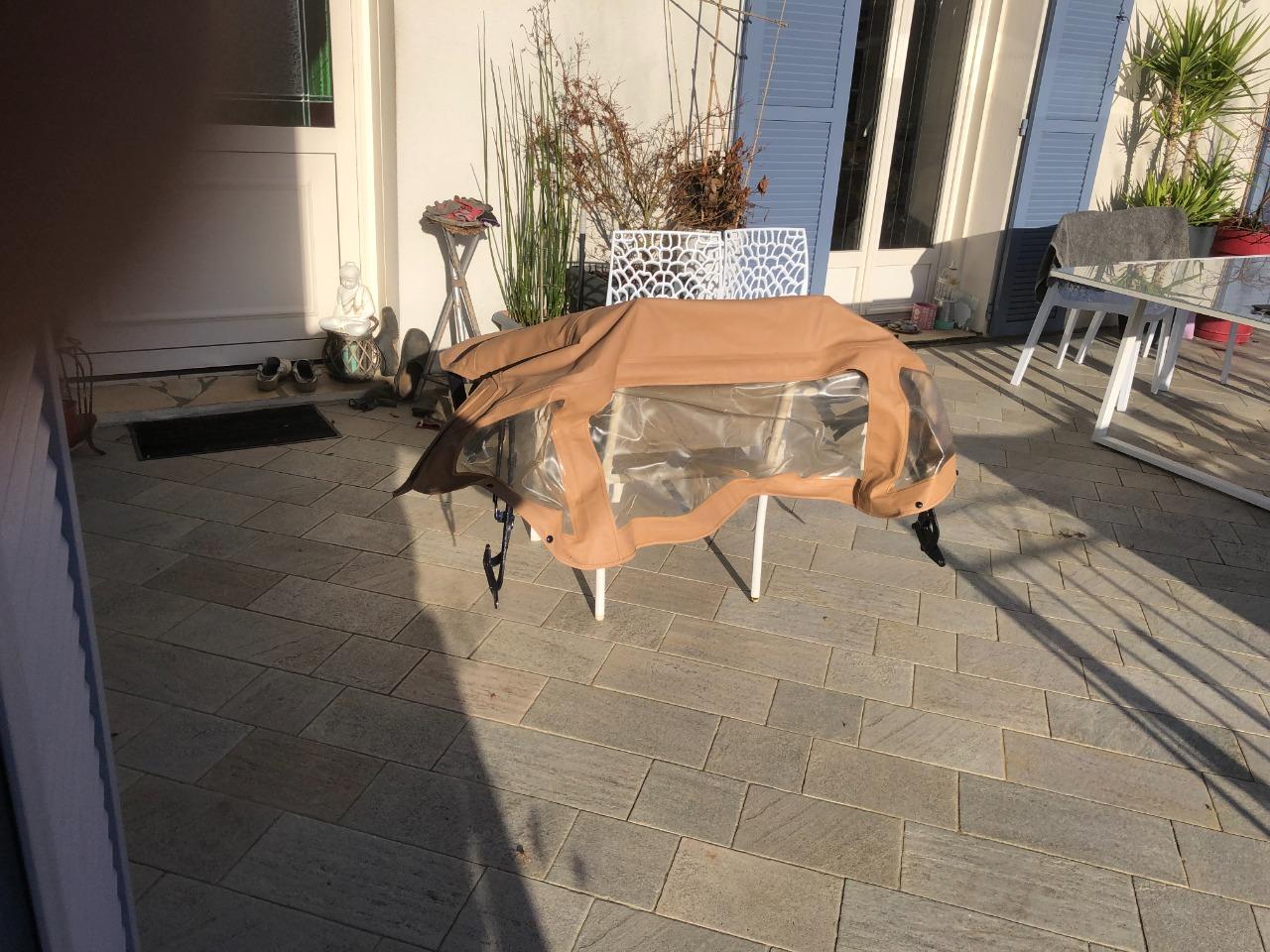 Capote TRIUMPH TR250 tr5,tr250,tr6, LesAnciennes.com