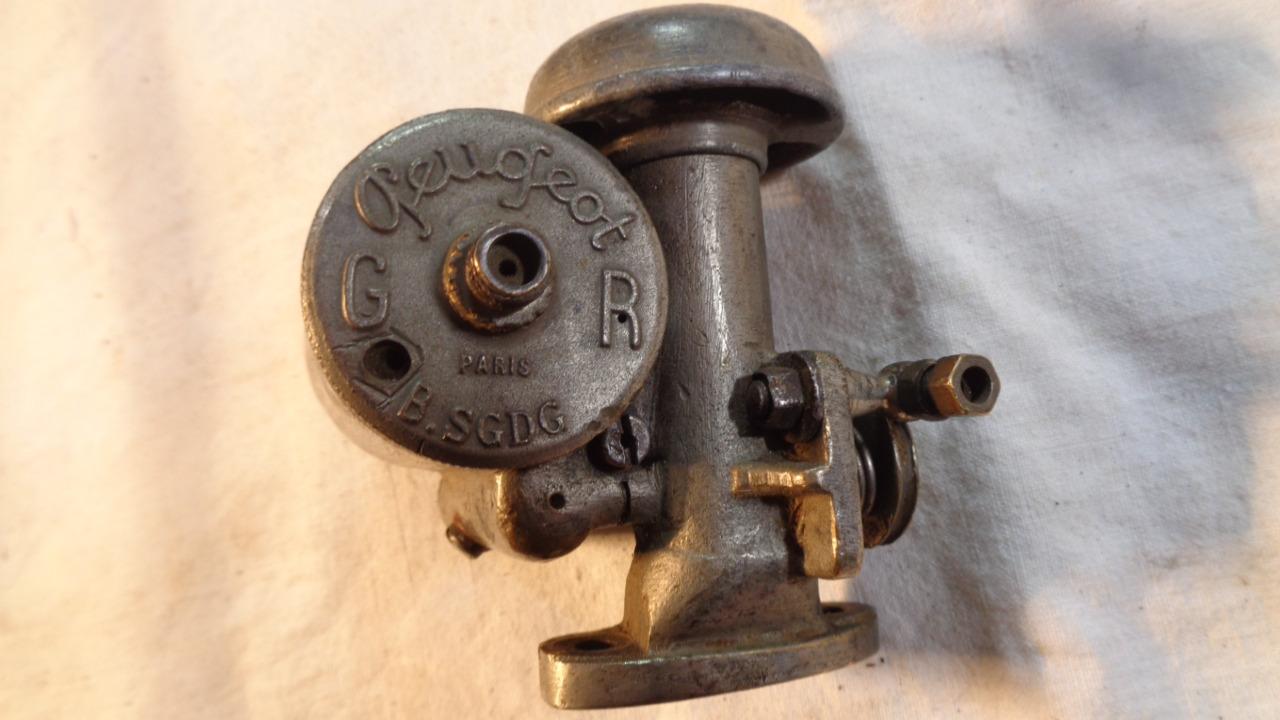 Carbu PEUGEOT moto ancienne pas Gurtner LesAnciennes.com