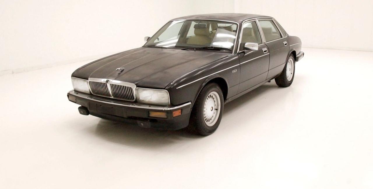 1990 Jaguar XJ6 Vanden Plas LesAnciennes.com